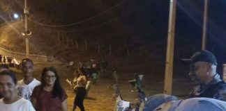 Festejo no Coco de Aparecida. Polícia pretege os fiéis e une comunidade.