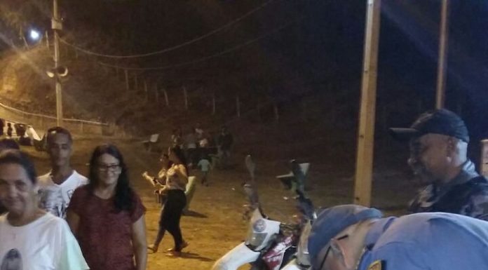 Festejo no Coco de Aparecida. Polícia pretege os fiéis e une comunidade.