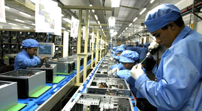 Confiança da indústria no Brasil cai em agosto após cinco altas seguidas, diz FGV