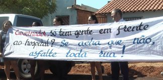 Governador Flávio Dino visita Balsas em meio a faixas de protesto