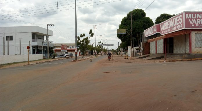 Fechamento de avenida no centro de Balsas antecipado provoca transtorno aos motoristas.