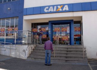 Greve dos bancários chega ao 18º dia sem acordo