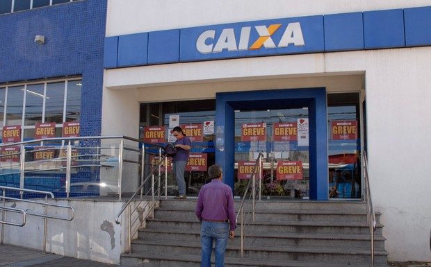 Greve dos bancários chega ao 18º dia sem acordo