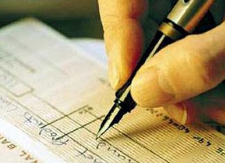 Número de cheques devolvidos é o menor em 12 meses