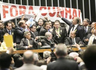 16 dos 18 deputados federais do Maranhão votaram a favor da cassação de Eduardo Cunha