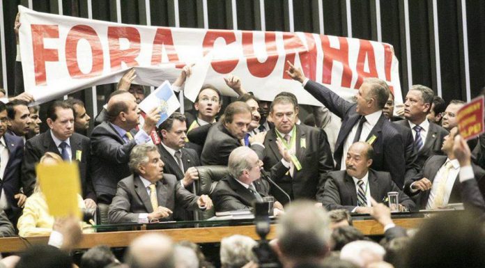16 dos 18 deputados federais do Maranhão votaram a favor da cassação de Eduardo Cunha