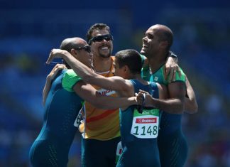 Brasil fica com o ouro no revezamento 4x100m masculino T11-T13