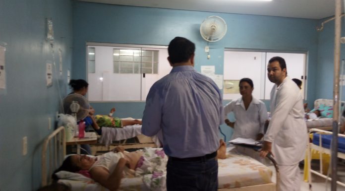 Chuva em Balsas e o prefeito eleito, dr. Erik Silva acompanha doentes no HBU