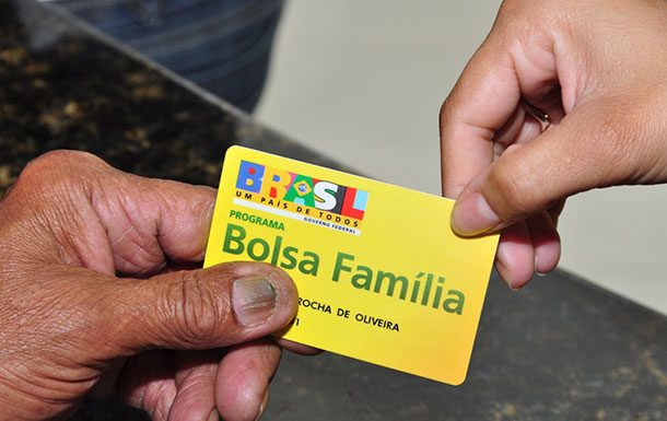 Mais de 2 mil pessoas mortas recebem Bolsa Família no Maranhão