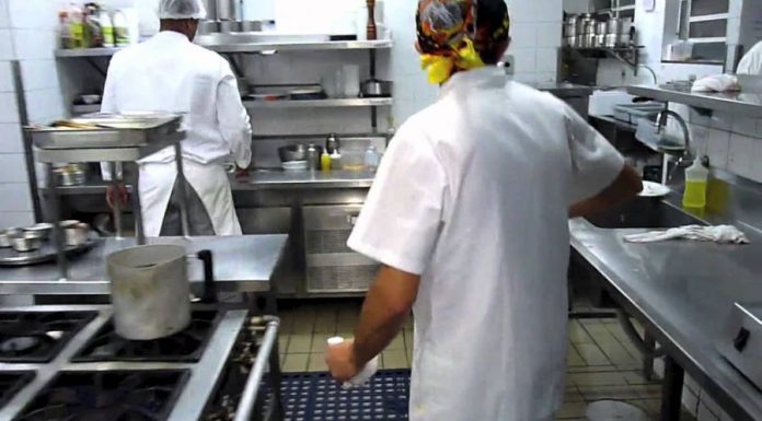 Donos de restaurantes no Maranhão podem ser obrigados a mostrar cozinha aos seus clientes