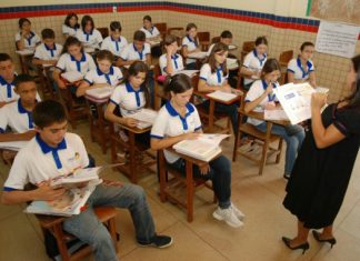Pré-matrícula dos alunos do Ensino Médio na rede estadual vai até sexta, 30