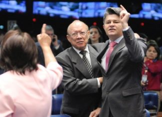 PEC do Teto é aprovada em votação final e congela gastos por 20 anos