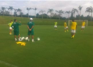 Sampaio Corrêa treina para decisão contra a Chapecoense