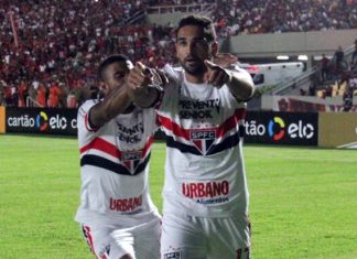 Moto joga mal e dá adeus à Copa do Brasil