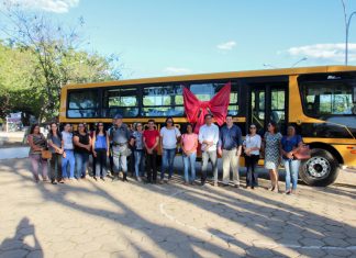 Prefeitura de Balsas entrega ônibus novo para a frota do transporte escolar