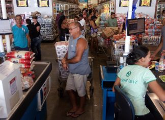 Consumidores de Balsas/MA enfrentam enormes filas durante o Black Friday