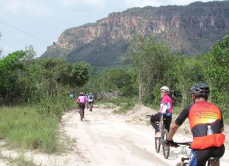Trilhas de mountain bike movimentam turismo aventura na Chapada das Mesas