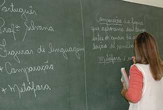 Abertas inscrições para contratação de professores do Ensino Médio