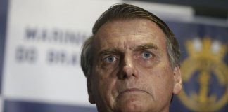 Bolsonaro promete decreto para liberar posse de arma a pessoas sem ficha criminal