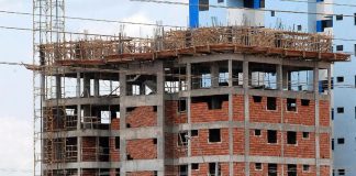 Confiança dos empresários da construção fica estável em janeiro