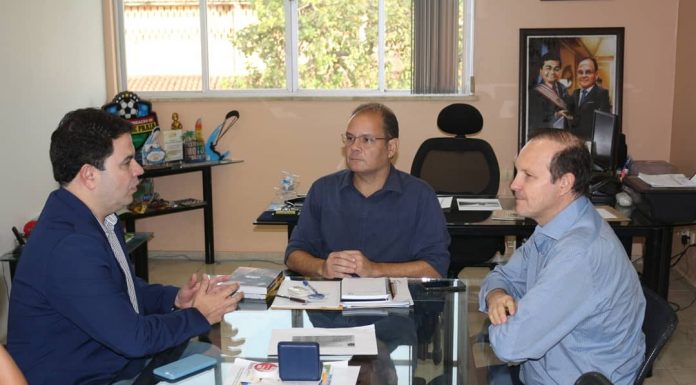 Márcio Honaiser e prefeito Erik articulam obras para Balsas