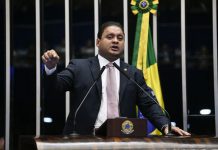 Decretaram o fim de uma aposentadoria justa, diz Weverton após aprovação do texto da reforma da Previdência