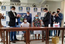 Balsas recebe vacinas Sinovac, contra coronavírus, e duas enfermeiras as primeiras dosagens