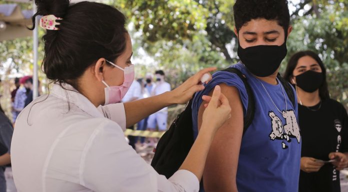 Covid-19: Brasil atinge marca de 320 milhões de vacinas aplicadas