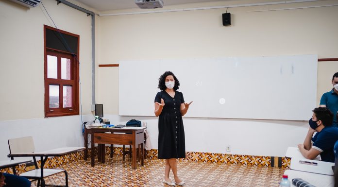 Ação realizada pela JA Maranhão no colégio Santa Teresa abordou os primeiros passos na jornada empreendedora