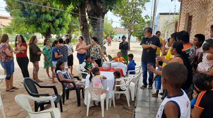 Vizinhos fazem almoço em solidariedade aos venezuelanos refugiados em Balsas