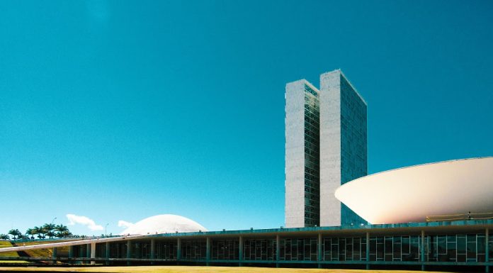 Brasil é o país que mais gasta com eleições e partidos
