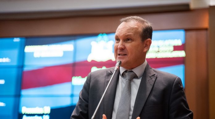 Deputado Márcio Honaiser comemora anúncio da quarta etapa do Vale Gás