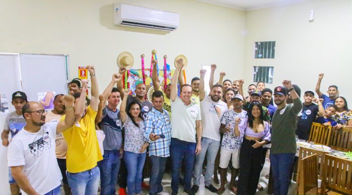 Deputado Márcio Honaiser tem recepção calorosa em Carutapera e Cândido Mendes