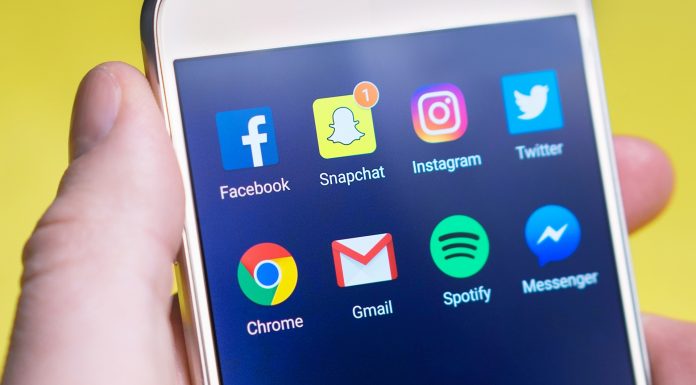 Boca de urna digital: pedir votos nas redes sociais no dia das eleições também é crime