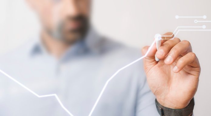 8 em cada 10 empreendedores projetam crescimento no e-commerce para 2022, revela pesquisa