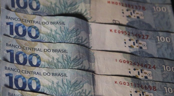 Mercado financeiro reduz projeção da inflação de 5,88% para 5,74%