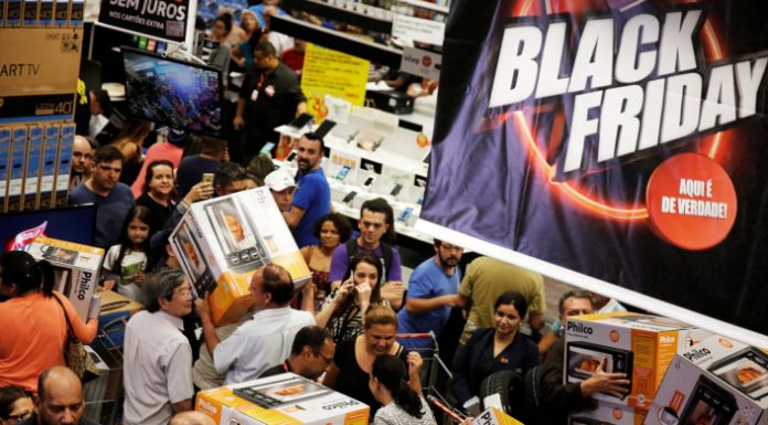Consumidores, atenção a golpes e fraudes na Black Friday