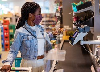 Estudo IBM: consumidores brasileiros vão gastar mais com compras e com viagens neste final de ano
