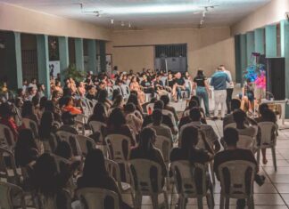 Cerca de 300 jovens se reúnem para participar do primeiro encontro da Missão Louvor Jovem em Balsas