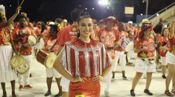 Escola de Sá, que homenageará o Maranhão, faz ensaio técnico na Marquês de Sapucaí