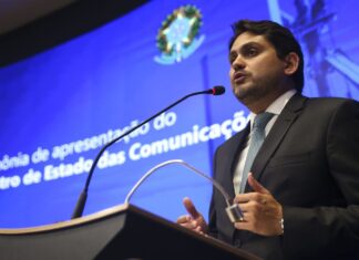 Ministro Juscelino Filho reforça compromisso com o fortalecimento da radiodifusão