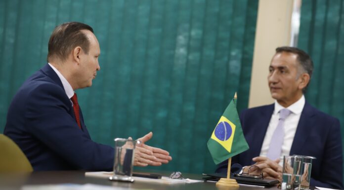 Márcio Honaiser articula soluções para vítimas das chuvas com ministro do Desenvolvimento Regional Waldez Góes