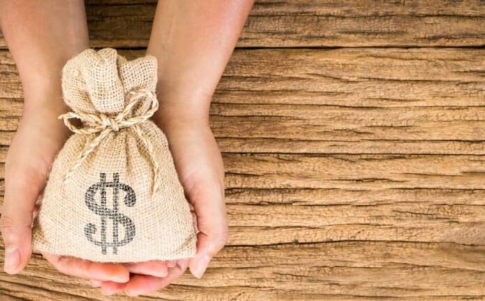 emprestimo-dinheiro-1-1200x744