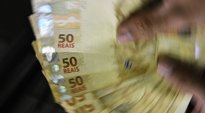 Entrou em vigor novo salário mínimo de R$ 1.320 nesta segunda, dia 1º