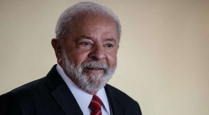 Pesquisa do Ipec informa que provação do governo Lula é de 37%; reprovação é de 28%
