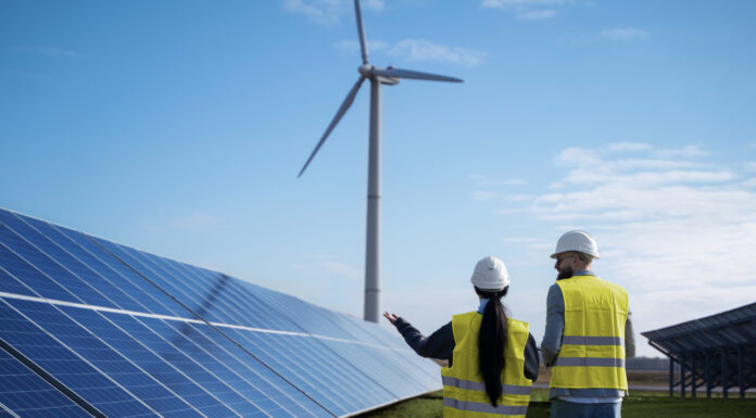 Inversores híbridos podem reduzir prejuízo no mercado de energia solar, que já chega a R$ 3 bi