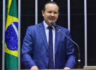 Márcio Honaiser propõe aumento do limite da renda familiar para concessão do BPC