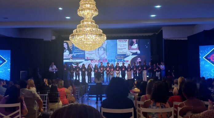 Convenção do Colégio Educar apresenta resultados com inovação COC e Líder Em Mim, além de gama de estudantes aprovados em universidades nacionais