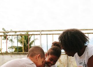 Santander abre edital para destinar recursos a projetos sociais voltados a crianças, adolescentes e a pessoas idosas no Maranhão