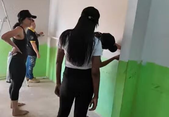Empresários e instituições se unem em ação social para reforma de escola, em povoado rural de Balsas